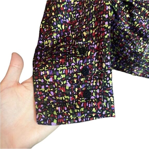 Talbots 100% silk patterned button down shirt‎ - Picture 4 of 10